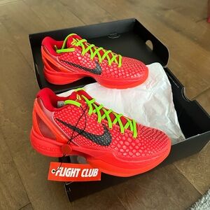 NEW! NIKE Kobe Reverse Grinch - VI PROTRO - size 4 mens // Eur 36 (5.5 WOMENS)
